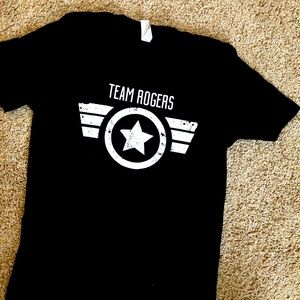 Team Rogers Captain America T-shirt, small
